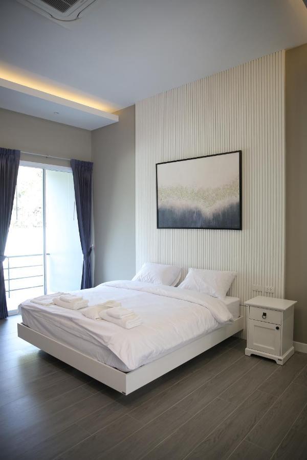 Club45 Hotel Kham Yai Esterno foto